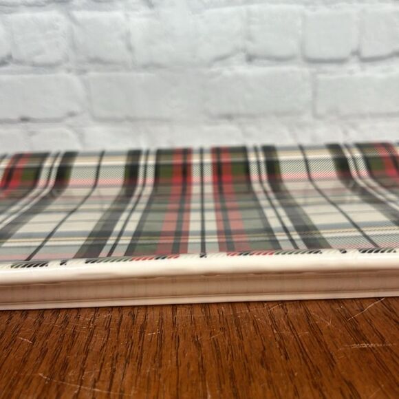 Pottery Barn Holiday Stewart Plaid Ceramic Dish or tray EUC - Picture 2 of 6